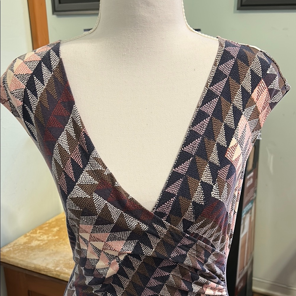 Geometric Patterned Dress - Picture 16 of 16